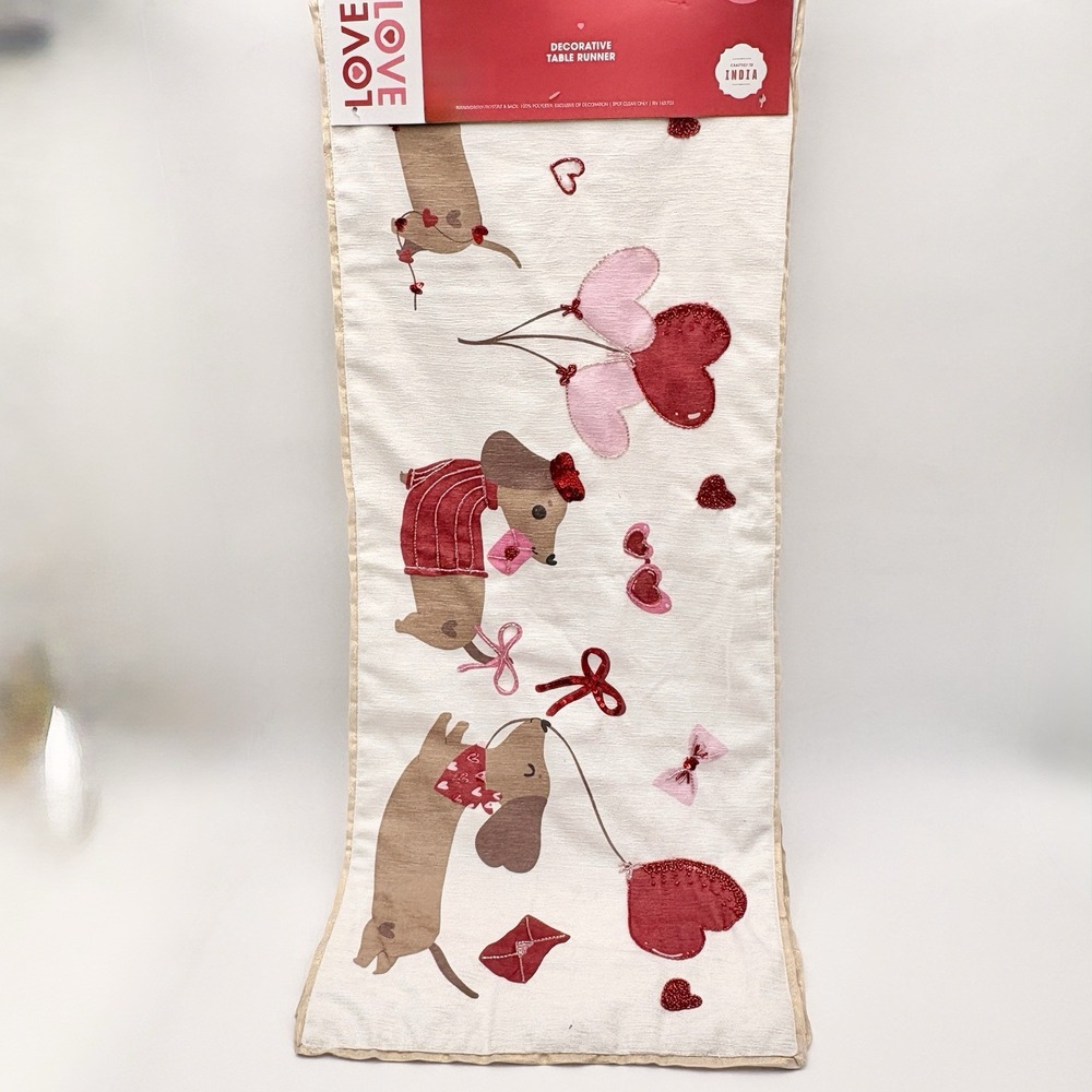 Love Decorative Table Runner Dachshund Doxie Hearts‎ Valentine Day Tablecloth